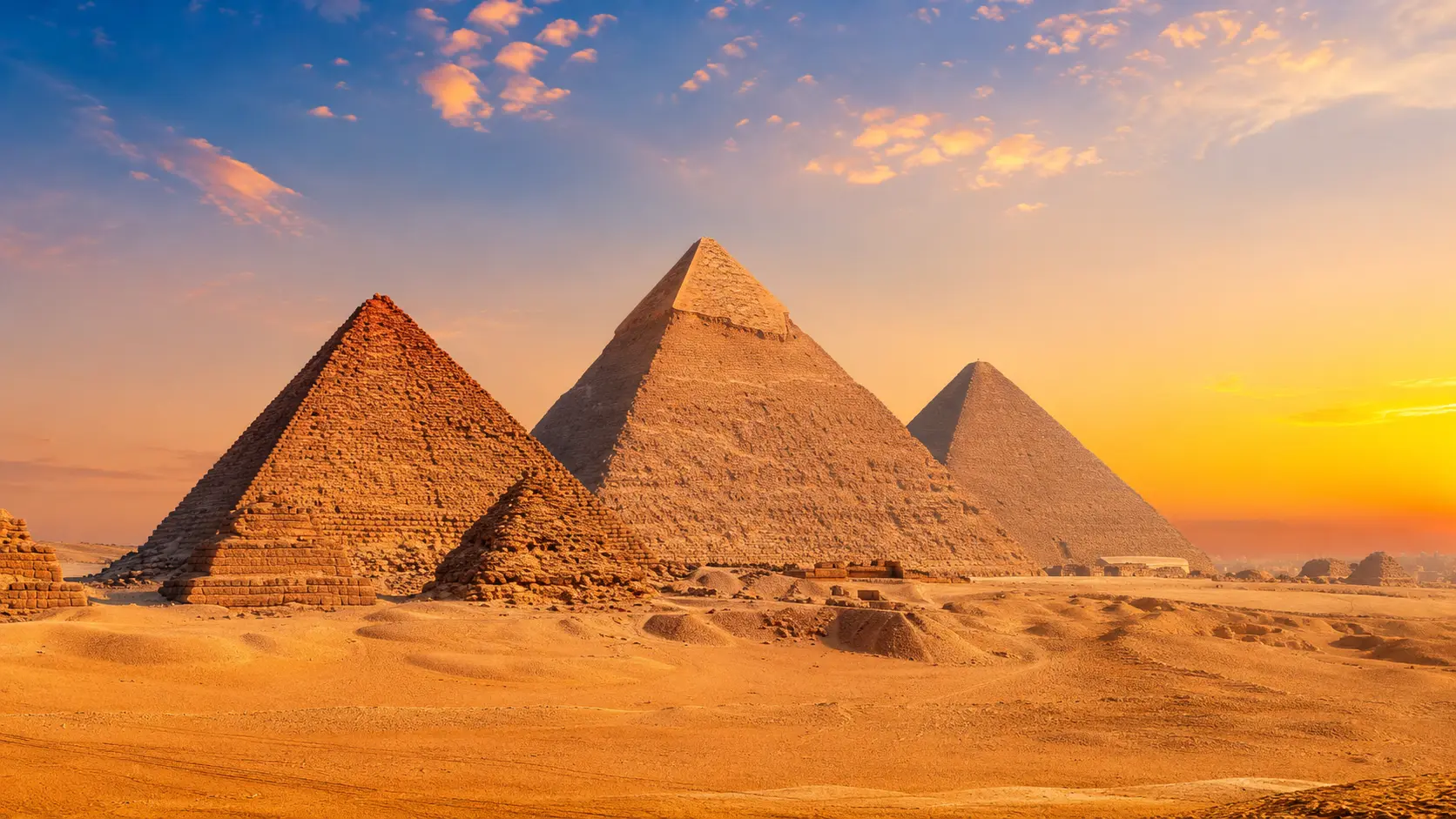 Explore as Grandes Pirâmides de Gizé: guia essencial para visitantes